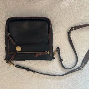 Vintage Brahmin crossbody bag